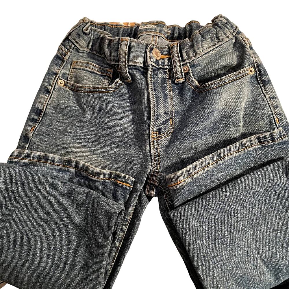 SKU 1507 Old Navy Child Size 8 Straight Blue Jeans Built In Flex Medium Wash